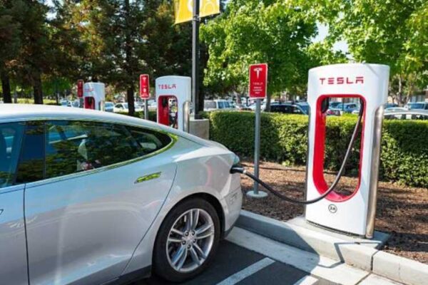 Tesla, India's EV market