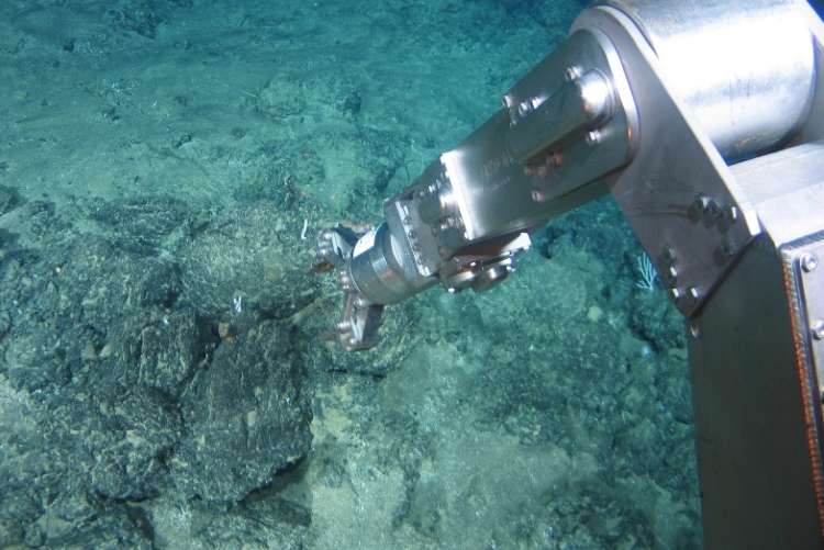 Trump executive order on deep-sea mining