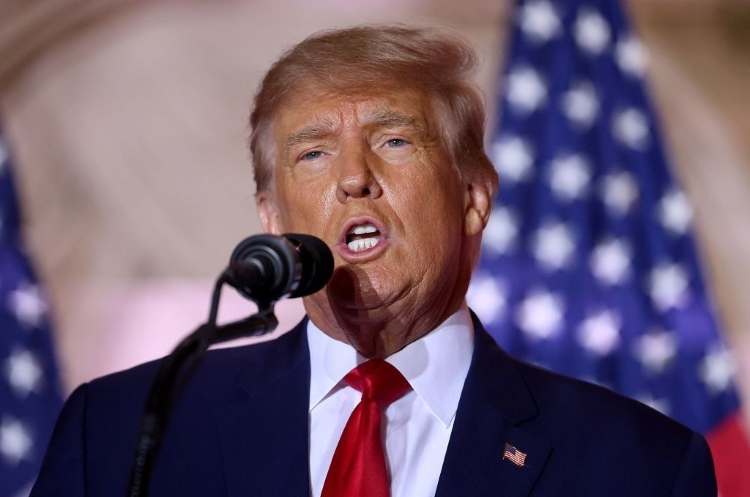 Trump strategy of high tariffs, weak dollar