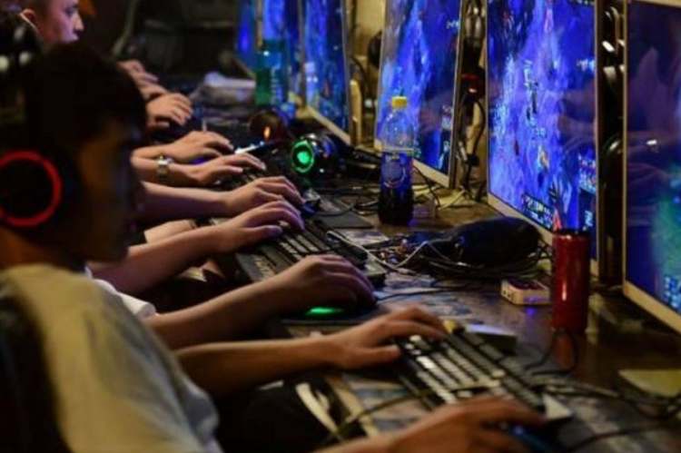 online gaming growth vs regulation