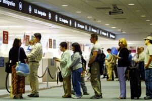long ques for golden visas