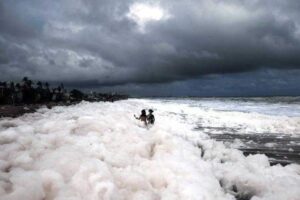 Concern over toxic foam at Marina Beach