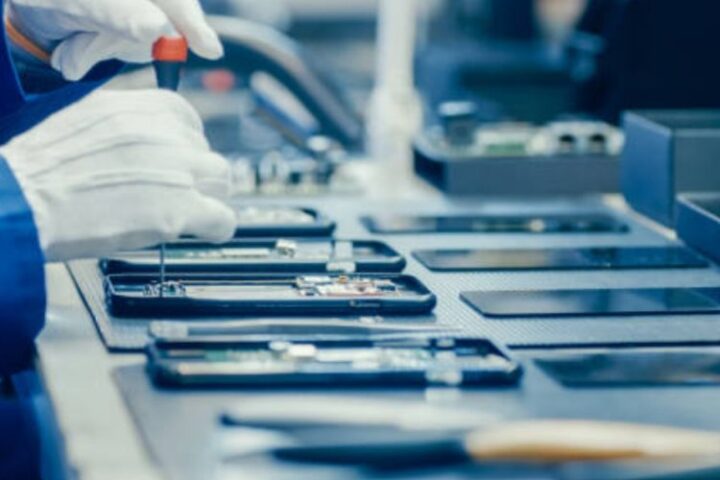 PLI, smartphone exports