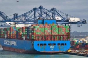 China's economy shows signs of slowdown