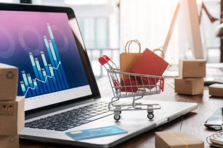 AI-driven consumer manipulation in digital marketplace