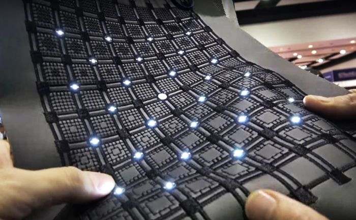Electrogenic textiles