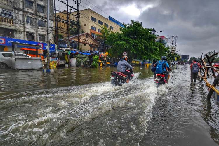 floods and heatwaves