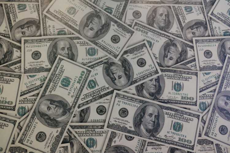 FCNR(B) deposits